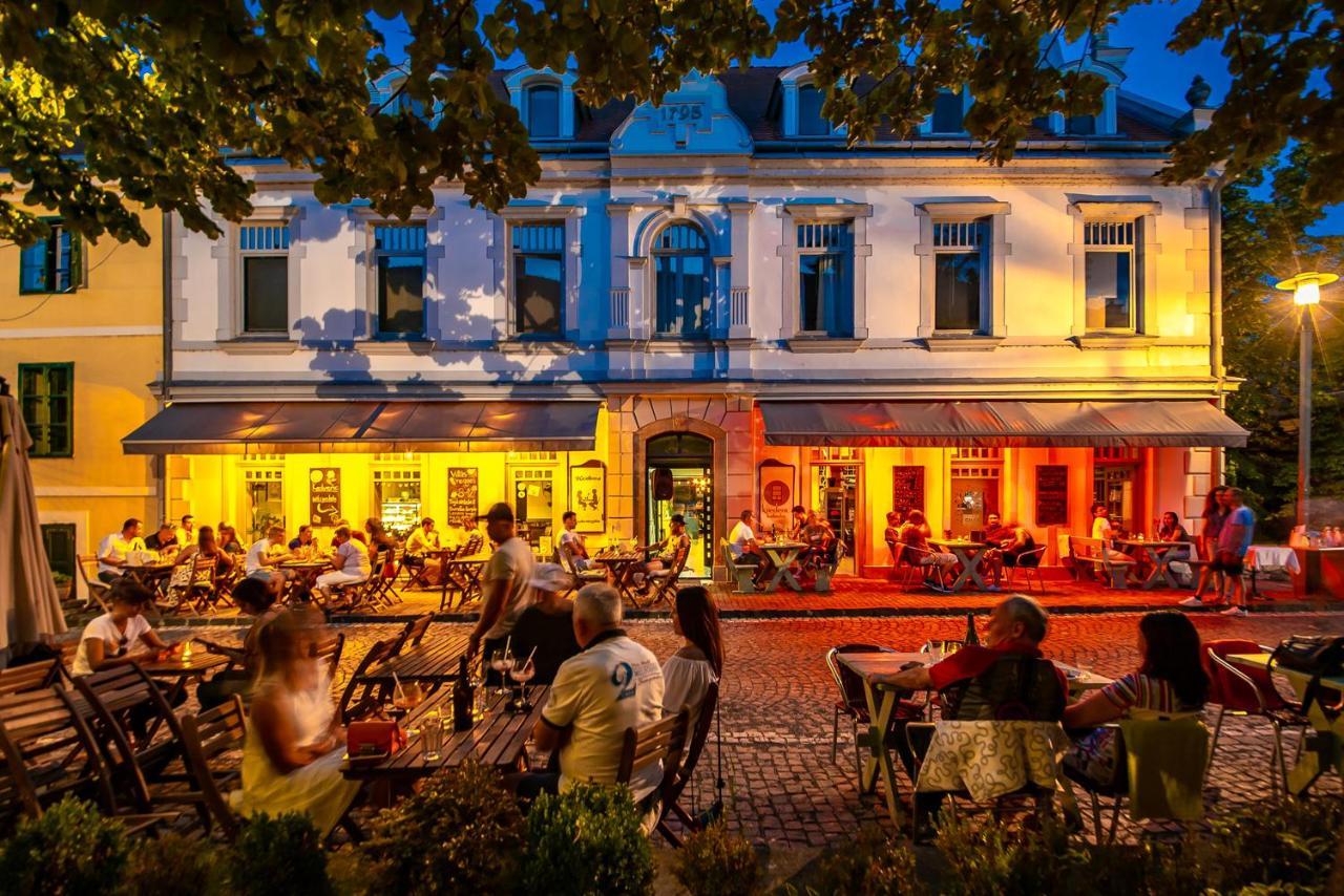 Blaha Rooms Balatonfured Bagian luar foto