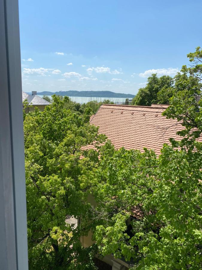 Blaha Rooms Balatonfured Bagian luar foto