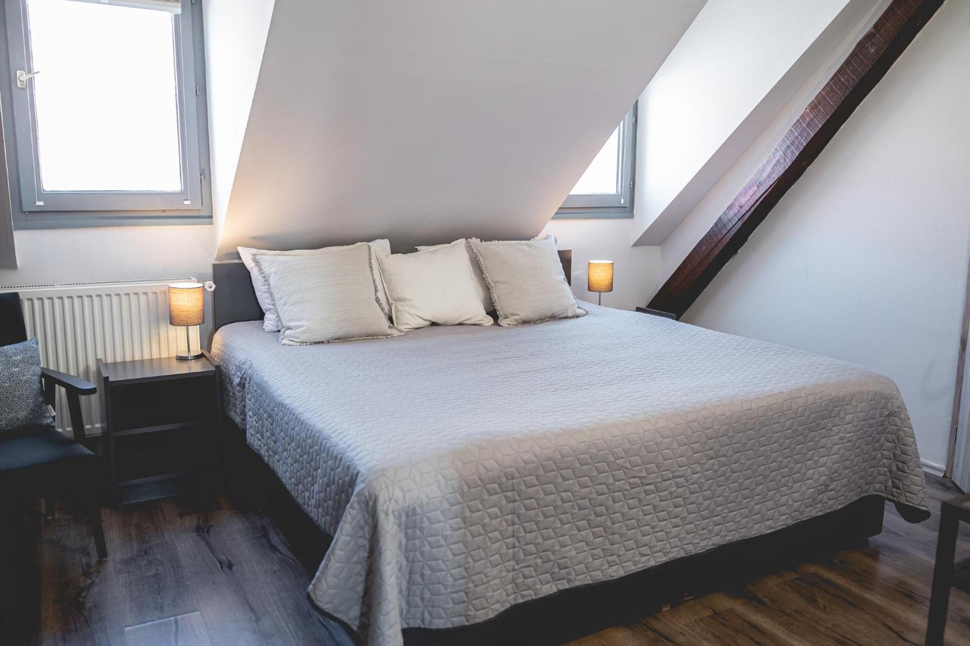 Blaha Rooms Balatonfured Bagian luar foto