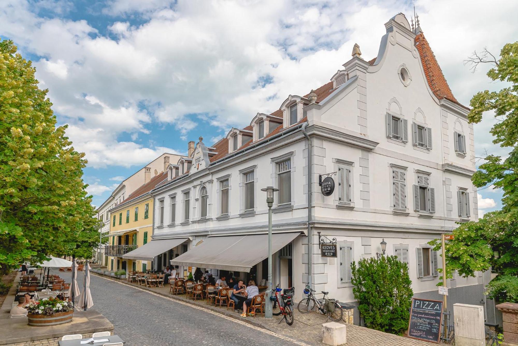 Blaha Rooms Balatonfured Bagian luar foto